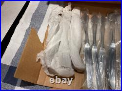 Oneida Classic Mood Stainless Steel 50 Piece Set Serves 8 New Old Stock