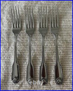 Oneida Classic Shell Stainless Flatware Glossy Heirloom Cube 22 Pcs