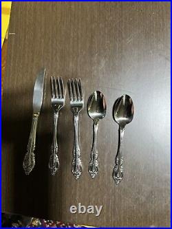 Oneida Community 80 Pc Ventage Flatware