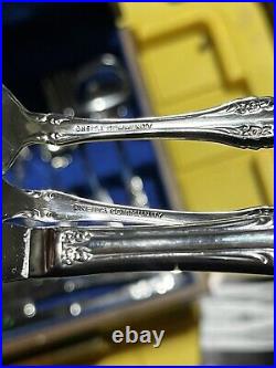 Oneida Community 80 Pc Ventage Flatware