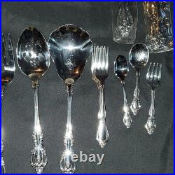 Oneida Community 81pc Stainless Flatware Set, Service for 8, Floral Wood Case