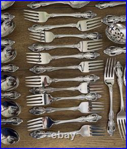 Oneida Community Brahms 65 Pc Stainless Flatware Set Service for 12