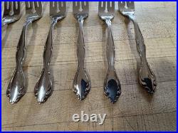 Oneida Community Cantata 83 PIECES SET Stainless Flatware 16 Place (-2 Teaspns)