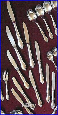 Oneida Community' Chatelaine' 60 Piece Set Service for 10+ Stainless Flatware