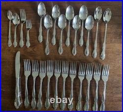 Oneida Community Chatelaine Stainless Flatware (set Of 22)
