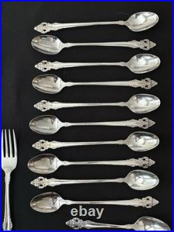 Oneida Community Cherbourg Stainless Silverware Flatware 64 pc. WithServing pcs