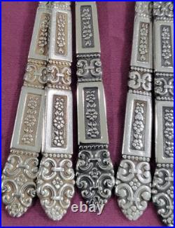 Oneida Community Coronation Stainless Flatware Set Of 66 Pieces