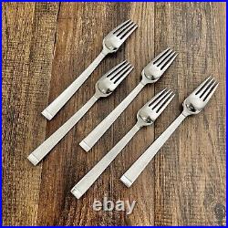 Oneida Community FROST (5) Dinner Fork Stainless 7 3/4in Replacement Satin