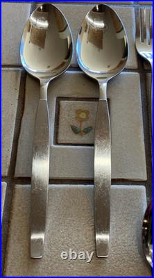Oneida Community Frostfire MCM Stainless Flatware 24 Pc Set Svc For 4 + Serving
