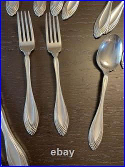 Oneida Community Heiress Stainless 12 Piece Serving Utensils 12 Soup Spoons
