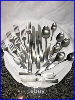 Oneida Community Paul Revere 20 Piece Set Stainless Flatware Fork Knife Spoon