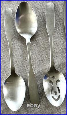 Oneida Community Paul Revere II Stainless Flatware 66 Pc Set Glossy USA