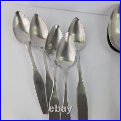 Oneida Community Paul Revere Stainless Knives Forks Spoons Kn1ves Srvg 90 PCS