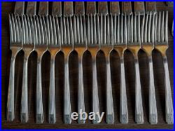 Oneida Community Plate NOBLESSE Flatware 1930 Silver Plate Stainless 54 Pc Lot Oneida Community Plate NOBLESSE Flatware 1930 Silver Plate Stainless 54 Pc Lot