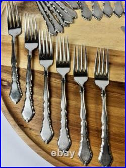 Oneida Community Satinique Stainless Flatware 34 Pieces Service For 6