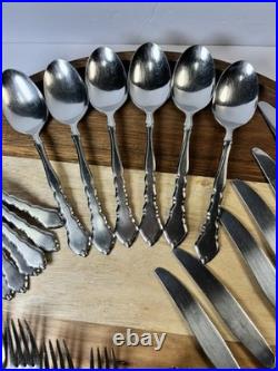 Oneida Community Satinique Stainless Flatware 34 Pieces Service For 6