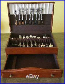 Oneida Community Stainless Brahms 55 pcs 8 Settings 7 serving pcs with chest