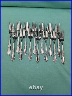 Oneida Community Stainless CHATELAINE Flatware Forks Knives Spoons 82 Pieces