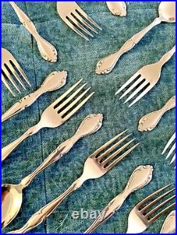 Oneida Community Stainless Cantata Flatware 53- Piece Set Service for 8