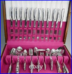 Oneida Community Stainless Flatware Twin Star 95 Piece Service For 12