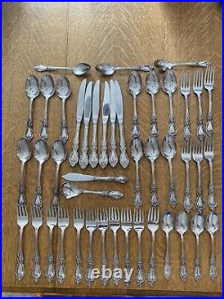 Oneida Community Stainless LOUISIANA Flatware Forks Knives Spoons Lot 44 Pieces