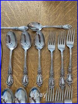 Oneida Community Stainless LOUISIANA Flatware Forks Knives Spoons Lot 44 Pieces