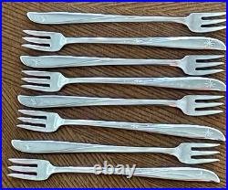 Oneida Community Twin Star Stainless Flatware Lot 110 Pc withSpecialty & Serving