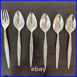 Oneida Community VENETIA Stainless Flatware Serrated Steak Knives Forks Spoons