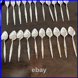 Oneida Community VENETIA Stainless Flatware Serrated Steak Knives Forks Spoons