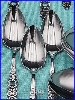 Oneida Community Viola Voila Stainless Flatware 33 Pieces Mixed Lot