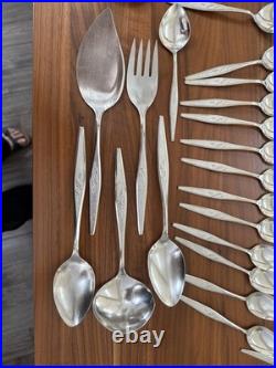 Oneida Community WOODMERE Wheat Stainless Flatware Set of 64 Mixed Lot Serving