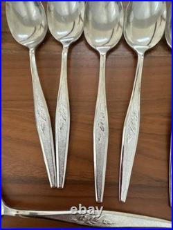 Oneida Community WOODMERE Wheat Stainless Flatware Set of 64 Mixed Lot Serving