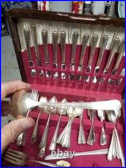 Oneida Community silver plated Stainless Double Acorn Flatware 75+ Piece Set? 