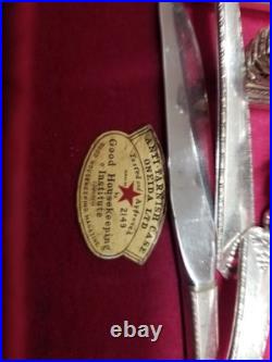 Oneida Community silver plated Stainless Double Acorn Flatware 75+ Piece Set? 