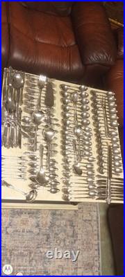 Oneida Community silver plated Stainless Flatware, 120 Piece Set new