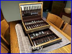 Oneida Damask Rose Stainless Steel 60pc Flatware Set with Original Storage Chest