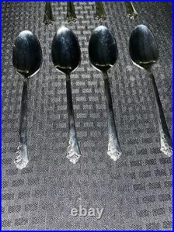Oneida Damask Rose stainless flatware 16 piece set fork/spoon