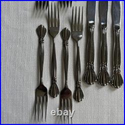 Oneida Deluxe ALEXIS 20 Piece Service for 4 Glossy Stainless Flatware