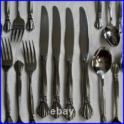 Oneida Deluxe ALEXIS 20 Piece Service for 4 Glossy Stainless Flatware