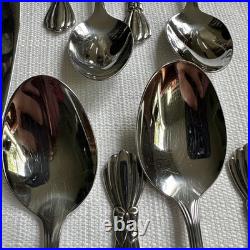 Oneida Deluxe ALEXIS 20 Piece Service for 4 Glossy Stainless Flatware