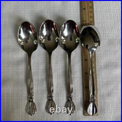 Oneida Deluxe ALEXIS 20 Piece Service for 4 Glossy Stainless Flatware