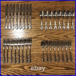 Oneida Deluxe CHATEAU Pattern 32 Piece Set (Service For 8) Stainless Flatware