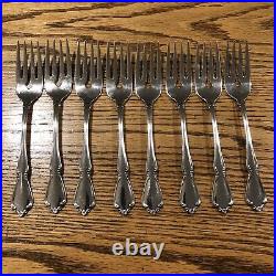 Oneida Deluxe CHATEAU Pattern 32 Piece Set (Service For 8) Stainless Flatware