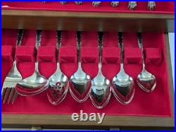 Oneida Deluxe CHERIE 80 Pc Flatware Set Stainless Service for 12