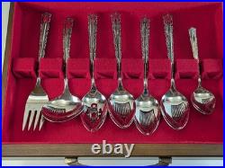 Oneida Deluxe CHERIE 80 Pc Flatware Set Stainless Service for 12