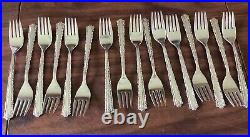 Oneida Deluxe Cherie Stainless Silverware Service For 16 Plus 5 Serving Plus