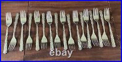 Oneida Deluxe Cherie Stainless Silverware Service For 16 Plus 5 Serving Plus