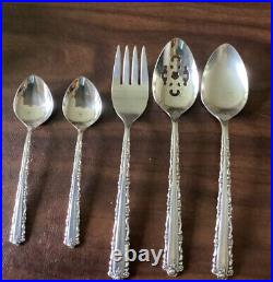 Oneida Deluxe Cherie Stainless Silverware Service For 16 Plus 5 Serving Plus