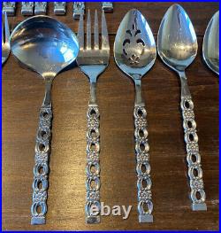 Oneida Deluxe Flatware Cutout Square Handle 49 Pc. Set Silver with Serving Pieces