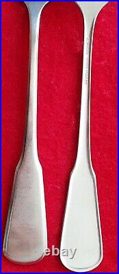 Oneida Deluxe Stainless Flatware Independence Spoons Forks Knives Satin 40 Pcs